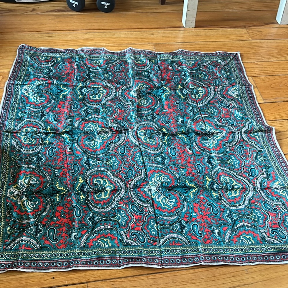 Paisley silky scarf